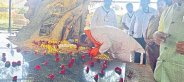 ಬ್ರಿಟಷ್‌ ವಂಶಾವಳಿ ಬೇರು ಸಮೇತ ಕಿತ್ತು ಹಾಕೋಣ; ಬಸವರಾಜ ಬೊಮ್ಮಾಯಿ