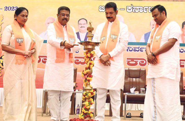 ಬಿಜೆಪಿ ಪ್ರಚಾರಕ್ಕೆ ಪ್ರಧಾನಿ ನರೇಂದ್ರ ಮೋದಿ, ಯೋಗಿ