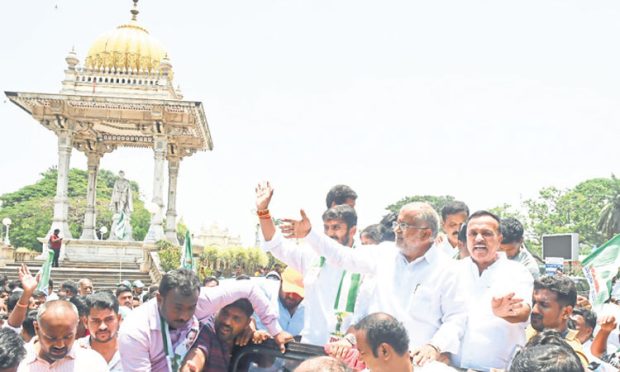 ಮೈಸೂರು ಜಿಲ್ಲೆಯಲ್ಲಿ 51 ನಾಮಪತ್ರ ಸಲ್ಲಿಕೆ