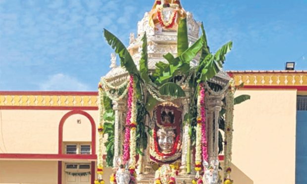 ಬೆಳ್ಳಿ ರಥೋತ್ಸವ ಸೇವೆ ದರ ಇಳಿಸಲು ಆಗ್ರಹ