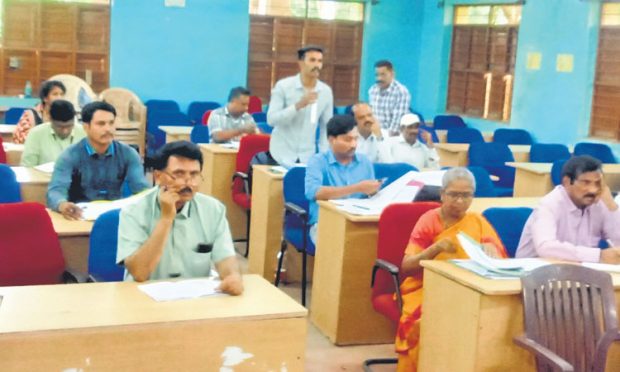 ಸರ್ಕಾರಿ ಯೋಜನೆ ಅನುಷ್ಠಾನಕ್ಕೆ ಕ್ರಮವಹಿಸಿ