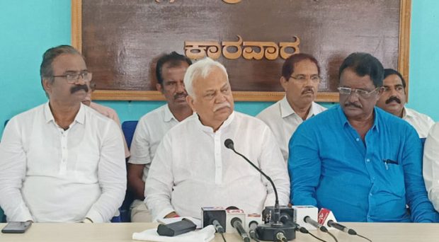 ಗ್ಯಾರಂಟಿ ಯೋಜನೆ ಭರವಸೆ ನೀಡಿ ಬಿಜೆಪಿಯನ್ನು ಸೋಲಿಸಿದ್ದೇವೆ: ಮಾಜಿ ಸಚಿವ ಆರ್.ವಿ.ದೇಶಪಾಂಡೆ