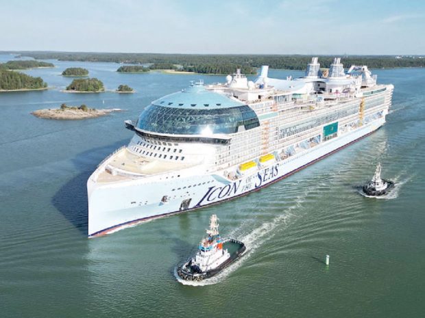 world’s largest cruise ship! ವಿಶ್ವದಲ್ಲಿ ಈವರೆಗೆ ನಿರ್ಮಿಸಲಾದ ಅತೀ ದೊಡ್ಡ ವಿಲಾಸಿ ನೌಕೆ