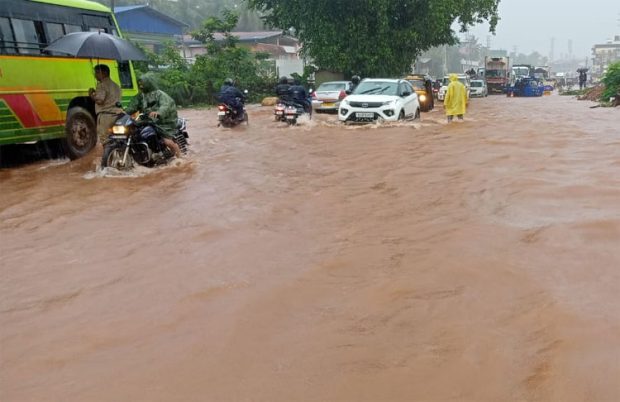 Heavy rain: ಜು.5 ರಂದು ಉತ್ತರ ಕನ್ನಡ ಜಿಲ್ಲೆಯ ಶಾಲಾ ಕಾಲೇಜುಗಳಿಗೆ ರಜೆ