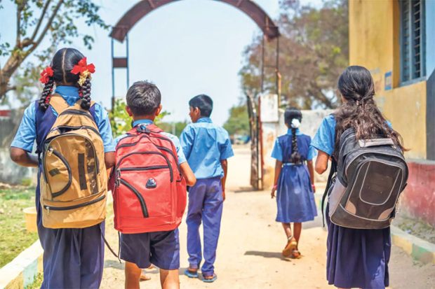 ಅಂಕ ಆಧಾರಿತ ಶಿಕ್ಷಣದಿಂದ ಸಮಾಜಕ್ಕೆ ಮಂಕು ಕವಿದೀತು