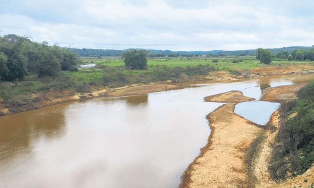 ಮಳೆ ಕ್ಷೀಣ: ಕೃಷಿ ಚಟುವಟಿಕೆಗೆ ತೊಡಕು