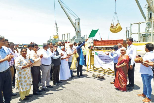 Mangaluru ಬೋಳಾಸ್‌ ಹಡಗಿಗೆ ಬಂದರಿನಲ್ಲಿ ಸ್ವಾಗತ