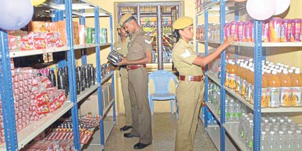 Police Canteen: ಪೊಲೀಸ್‌ ಕ್ಯಾಂಟೀನ್‌ಗಳಲ್ಲಿ ಜೈಲು ಉತ್ಪನ್ನಗಳ ಮಾರಾಟ!