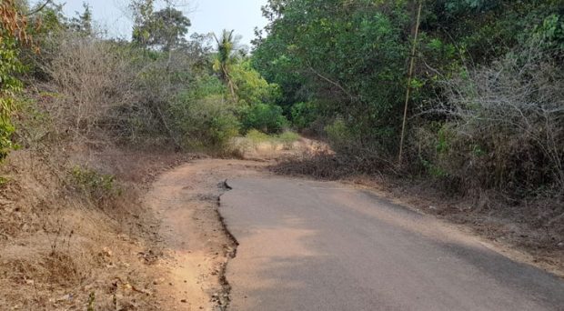 ಹಿರೇಬೆಟ್ಟು-ಮರ್ಣೆ-ಮೂಡುಬೆಳ್ಳೆ ರಸೆ ದಶಕಗಳಿಂದ ನಾದುರಸ್ತಿ