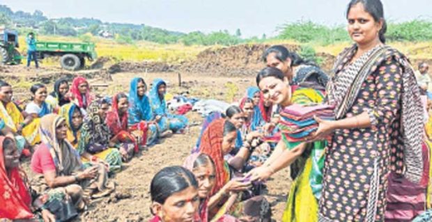 Bagalkot: ಕಾಯಕ ಶ್ರಮ ಜೀವಿಗಳೇ ನಿಜ ದೇವರು- ರಕ್ಷಿತಾ ಭರತಕುಮಾರ