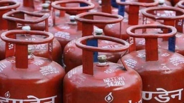 LPG Cylinders: ಪ್ರಧಾನಮಂತ್ರಿ ಉಜ್ವಲ ಸ್ಕೀಮ್‌ ಸಬ್ಸಿಡಿ ಏರಿಕೆ, 600 ರೂ.ಗೆ LPG ಸಿಲಿಂಡರ್