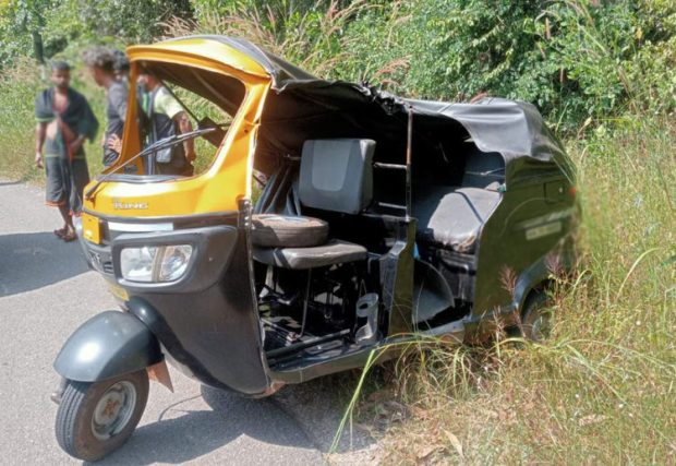 Road Mishap ವಿಟ್ಲ: ಆಟೋ ರಿಕ್ಷಾ -ಕಾರು ಡಿಕ್ಕಿ: ಪ್ರಯಾಣಿಕರಿಗೆ ಗಾಯ