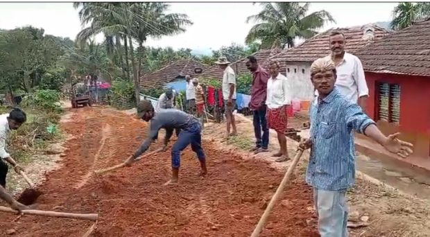 Chikkamagaluru; Villagers who repaired the road by spending money themselves!