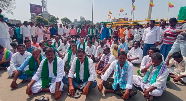 ಹೆಚ್.ಎಲ್.ಸಿ ಕಾಲುವೆಗೆ ನೀರು ಹರಿಸುವಂತೆ ರೈತ ಸಂಘ ಹಸಿರು ಸೇನೆಯಿಂದ ಬಳ್ಳಾರಿ ಬಂದ್