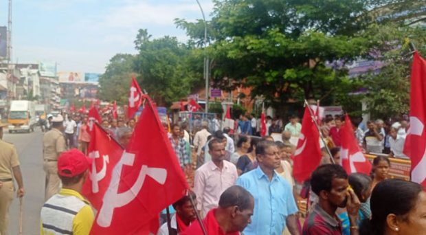 Mangaluru; CPIM massive march, protest