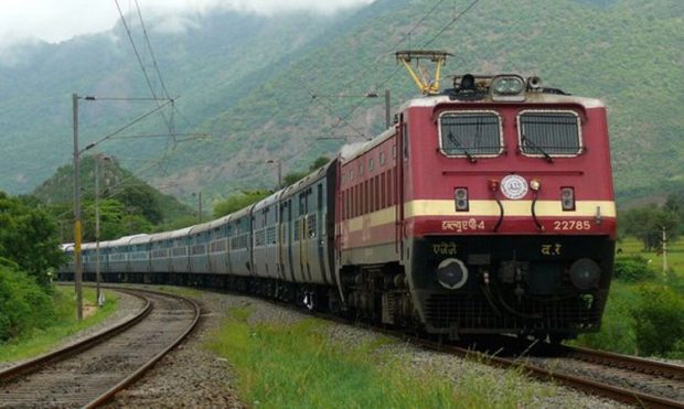 TRAINTrain; ಕರಾವಳಿ-ಅಯೋಧ್ಯೆಗೆ ನೇರ ರೈಲು ಸಂಪರ್ಕ ಬೇಡಿಕೆ: ರಾಮಜನ್ಮ ಭೂಮಿಗೆ ಕರಾವಳಿಗರ ದಂಡುTrain; ಕರಾವಳಿ-ಅಯೋಧ್ಯೆಗೆ ನೇರ ರೈಲು ಸಂಪರ್ಕ ಬೇಡಿಕೆ: ರಾಮಜನ್ಮ ಭೂಮಿಗೆ ಕರಾವಳಿಗರ ದಂಡು