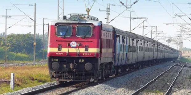 TrainTrain ಯಶವಂತಪುರ-ಮಂಗಳೂರು ಸೆಂಟ್ರಲ್‌ ರೈಲು: ಕಣ್ಣೂರಿನಿಂದ ಕೋಯಿಕ್ಕೋಡ್‌ ವರೆಗೆ ವಿಸ್ತರಣೆTrain ಯಶವಂತಪುರ-ಮಂಗಳೂರು ಸೆಂಟ್ರಲ್‌ ರೈಲು: ಕಣ್ಣೂರಿನಿಂದ ಕೋಯಿಕ್ಕೋಡ್‌ ವರೆಗೆ ವಿಸ್ತರಣೆ