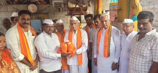 Ram Mandir: ಪ್ರಾಣ ಪ್ರತಿಷ್ಠಾಪನೆಗೆ ಇಲ್ಲರೂ ಒಗ್ಗಟ್ಟಾಗಿ ಕೆಲಸ ಮಾಡಿ: ಸಿದ್ದು ಸವದಿRam Mandir: ಪ್ರಾಣ ಪ್ರತಿಷ್ಠಾಪನೆಗೆ ಇಲ್ಲರೂ ಒಗ್ಗಟ್ಟಾಗಿ ಕೆಲಸ ಮಾಡಿ: ಸಿದ್ದು ಸವದಿ