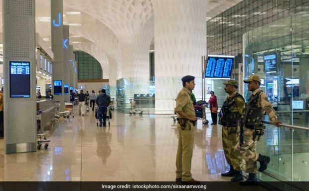 Mumbai Airport: ನ್ಯೂಡಲ್ಸ್‌ ಪ್ಯಾಕೇಟ್‌ ನೊಳಗೆ ಕೋಟ್ಯಂತರ ಮೌಲ್ಯದ ವಜ್ರ ಕಳ್ಳಸಾಗಣೆ!