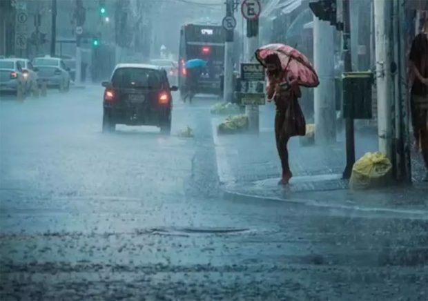 Heavy Rain ಕರಾವಳಿ, ಕೊಡಗು ಜಿಲ್ಲೆಯಲ್ಲಿ ಗುಡುಗು ಸಹಿತ ಬಿರುಸಿನ ಮಳೆ