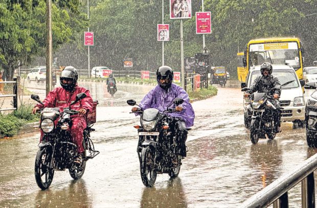 Heavy Rain ಕರಾವಳಿಯ ವಿವಿಧೆಡೆ ಉತ್ತಮ ಮಳೆ; ಕೆಲವೆಡೆ ಹಾನಿ