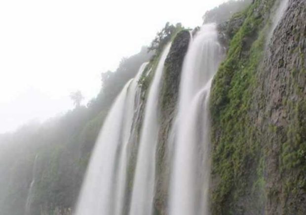 Baba Waterfall:ಭಾರೀ ಫೇಮಸ್ಸು ಬಾಬಾ ಫಾಲ್ಸ್:ಅಂಬೋಲಿಗಿಂತ ಇಲ್ಲಿ ಪ್ರವಾಸಿಗರ ಸಂಖ್ಯೆ ಅಧಿಕ