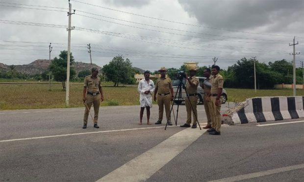 National Highway ವಾಹನಗಳ ವೇಗ ನಿಯಂತ್ರಣಕ್ಕೆ ಲೇಸರ್ ಟ್ರ್ಯಾಕ್ ಅಳವಡಿಕೆ