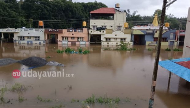 Kodagu Floods; ಮುಂದುವರಿದ ಆತಂಕ: ರೆಡ್ ಅಲರ್ಟ್, ಶಾಲೆಗಳಿಗೆ ರಜೆ