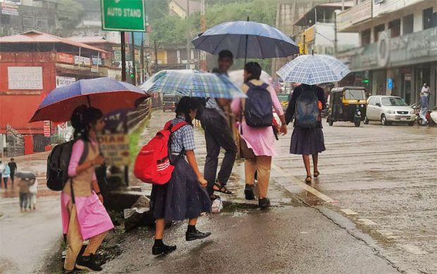 Heavy Rain: ತೀರ್ಥಹಳ್ಳಿ ತಾಲೂಕಿನಾದ್ಯಂತ ಎಲ್ಲಾ ಶಾಲಾ ಕಾಲೇಜುಗಳಿಗೆ ಜು.16ರಂದು ರಜೆ ಘೋಷಣೆ