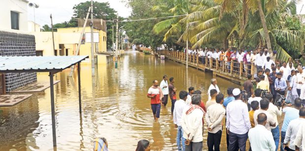 Heavy Rain; ಹಾಸನ, ಚಿಕ್ಕಮಗಳೂರು ಜಿಲ್ಲೆಗಳಲ್ಲಿ ಭೂಕುಸಿತ ಭೀತಿ