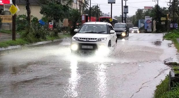 Heavy rain ಕರಾವಳಿಯಾದ್ಯಂತ ಬಿರುಸಿನ ಮಳೆ