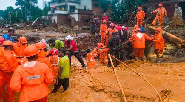 Wayanad; Rescue operation;NDRF, Army involved