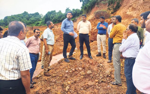 Hill collapse ಕೆತ್ತಿಕಲ್‌ ಗುಡ್ಡ ಕುಸಿತ: ಜಿಎಸ್‌ಐ ವಿಜ್ಞಾನಿಗಳಿಂದ ಪರಿಶೀಲನೆ