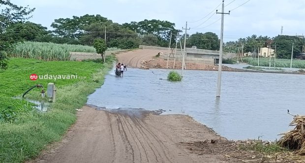 Mudhol: ಪ್ರವಾಹ ಬಂದರೆ ಜಲಾವೃತವಾಗುವ ರಸ್ತೆಗಳು