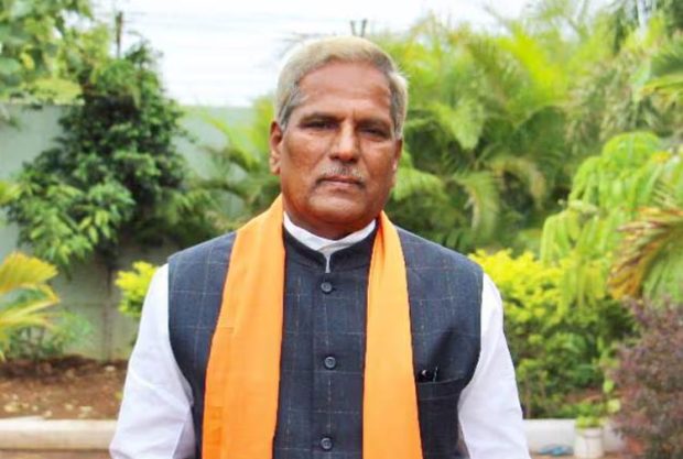 Siddu Savadi ಉಭಯ ಪುರಸಭೆಗಳ ಸದಸ್ಯರ ಉಚ್ಚಾಟನೆ ನಿಶ್ಚಿತ