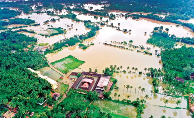 Heavy Rain ಕರಾವಳಿಯಲ್ಲಿ ಮುಂದುವರಿದ ಮಳೆ ಬಿರುಸು, ಅಪಾರ ಹಾನಿ