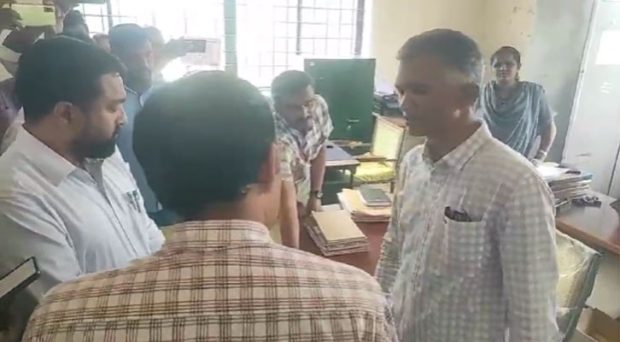 Krishnabairegowda sudden visit to Channapatna Tehsildar office