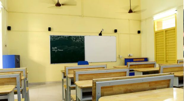 Mumbai; A 13-year-old boy ends his life After  writing the names of his teachers and classmates