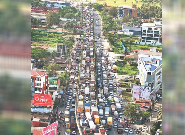 Kulur Bridge ದುರಸ್ತಿ ಆರಂಭ: ಭಾರೀ ಟ್ರಾಫಿಕ್‌ ಜಾಮ್‌, ತತ್ತರಿಸಿದ ಜನತೆ