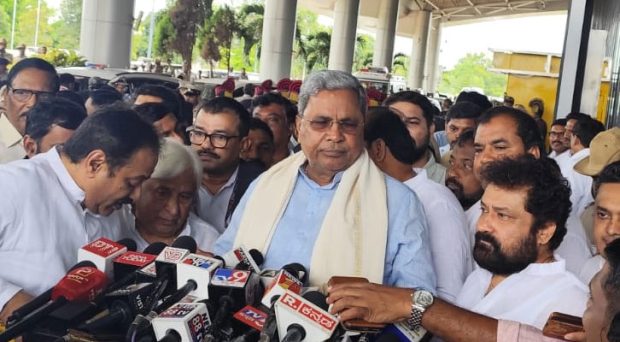 Hubli; Delegation to Governor for prosecution against BJP leaders: Siddaramaiah