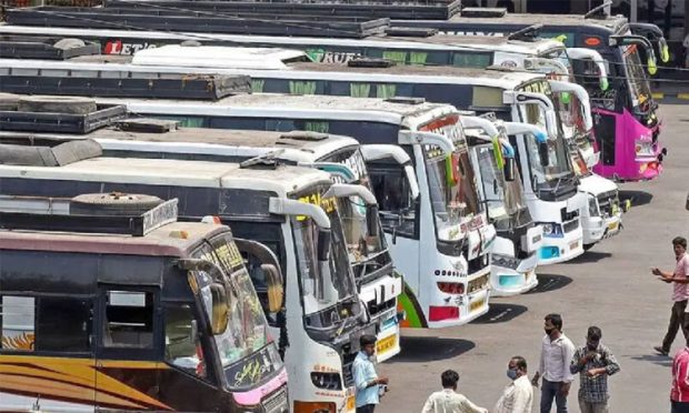 Private bus: ಖಾಸಗಿ ಬಸ್‌ಗಳಿಂದ ಬೇಕಾಬಿಟ್ಟಿ ದರ ವಸೂಲಿ