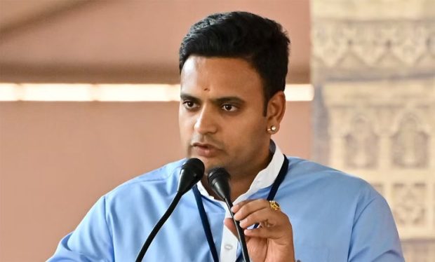 MP Yaduveer Wadiyar: ಭಾವನೆಗೆ ಧಕ್ಕೆಯಾಗದಂತೆ ಮಹಿಷಾ ದಸರಾ ಆಚರಿಸಲಿ