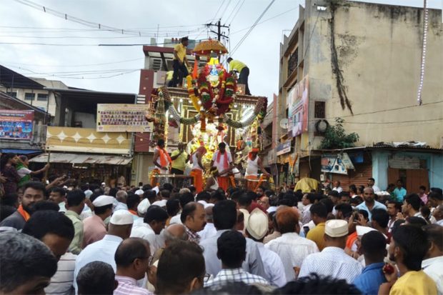 baRabkavi Banhatti: ಸಂಭ್ರಮ ಸಡಗರದ ಶ್ರೀ ಕಾಡಸಿದ್ಧೇಶ್ವರರ ರಥೋತ್ಸವ