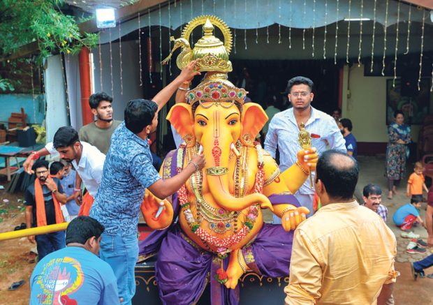 Ganesh Chaturthi ; ಕರಾವಳಿಯ ಮನೆಮನೆಗಳಲ್ಲಿ ಇಂದು ಗಣೇಶೋತ್ಸವ ಸಂಭ್ರಮ