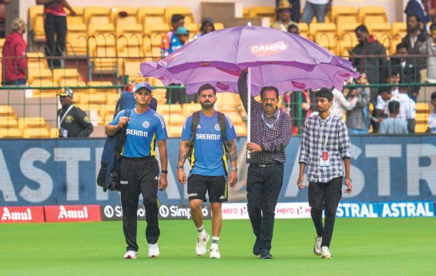 Bengaluru Test: ಮೊದಲ ದಿನದಾಟ ಮಳೆಗೆ ಅರ್ಪಣೆ