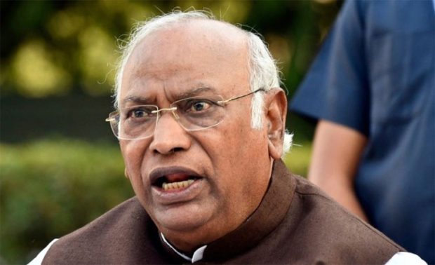 Kharge: ಕುಟುಂಬದ ಭೂಮಿ ವಾಪಸ್‌! ಸಿದ್ದು ಮುಡಾ ನಿವೇಶನ ವಾಪಸ್‌ ಬೆನ್ನಿಗೆ