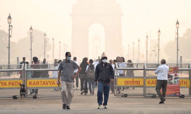 Delhi: ಮಿತಿ ಮೀರಿದ ಮಾಲಿನ್ಯ: ಟ್ರಕ್‌ಗಳ ಪ್ರವೇಶಕ್ಕೆ ನಿರ್ಬಂಧ