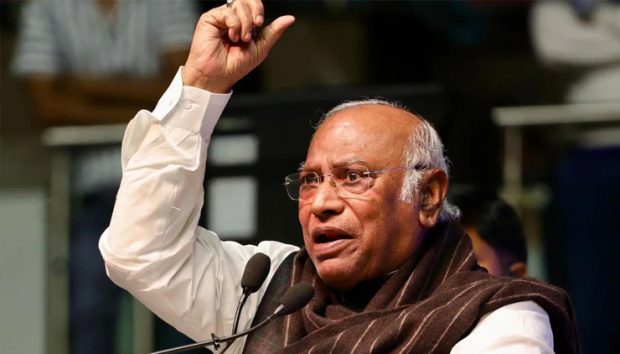 Jodo model yatra demanding abolition of EVMs: AICC President Kharge