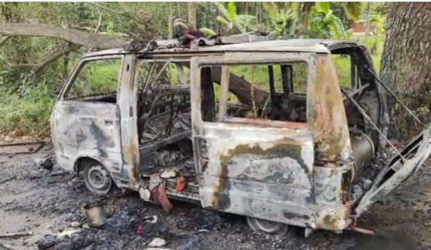 Shimoga; Omini caught fire while filling with petrol