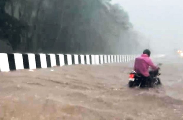 Heavy Rain: ಕಾಸರಗೋಡು ಜಿಲ್ಲಾದ್ಯಂತ ಭಾರೀ ಮಳೆ